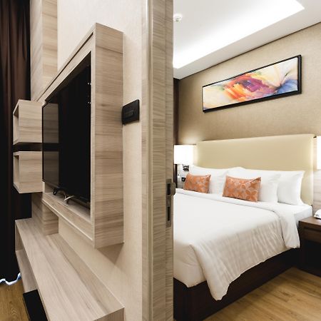 Adelphi Forty-Nine Bangkok Exterior photo